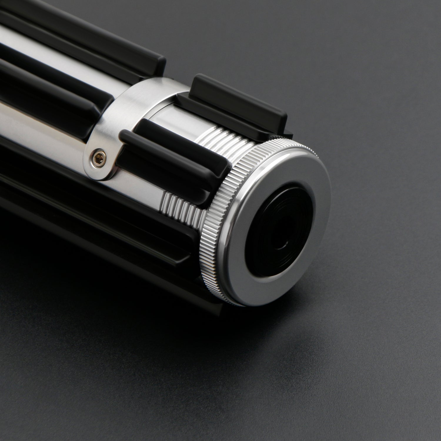 Elzar Mann lightsaber detail
