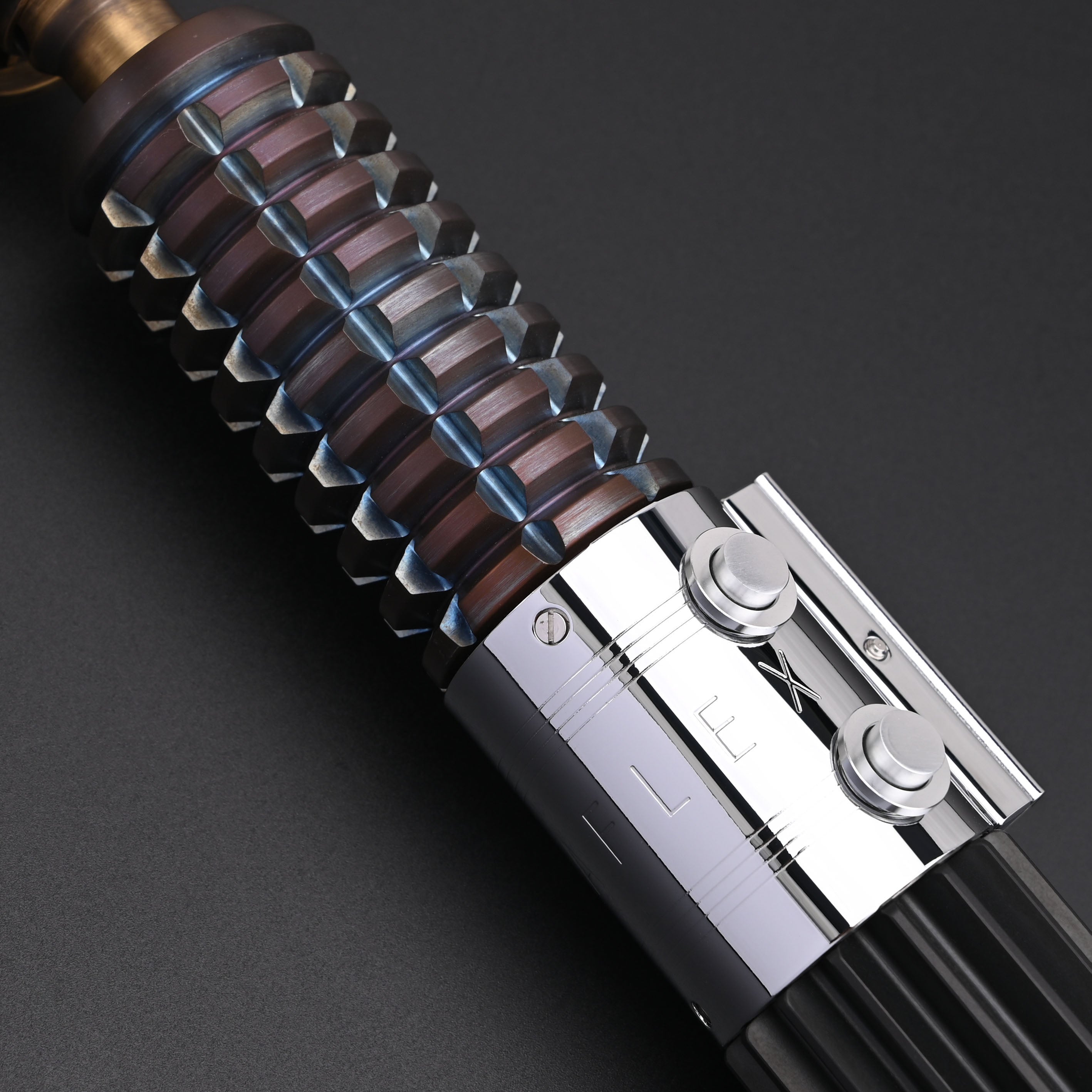 Obi EP4 lightsaber Hilt details