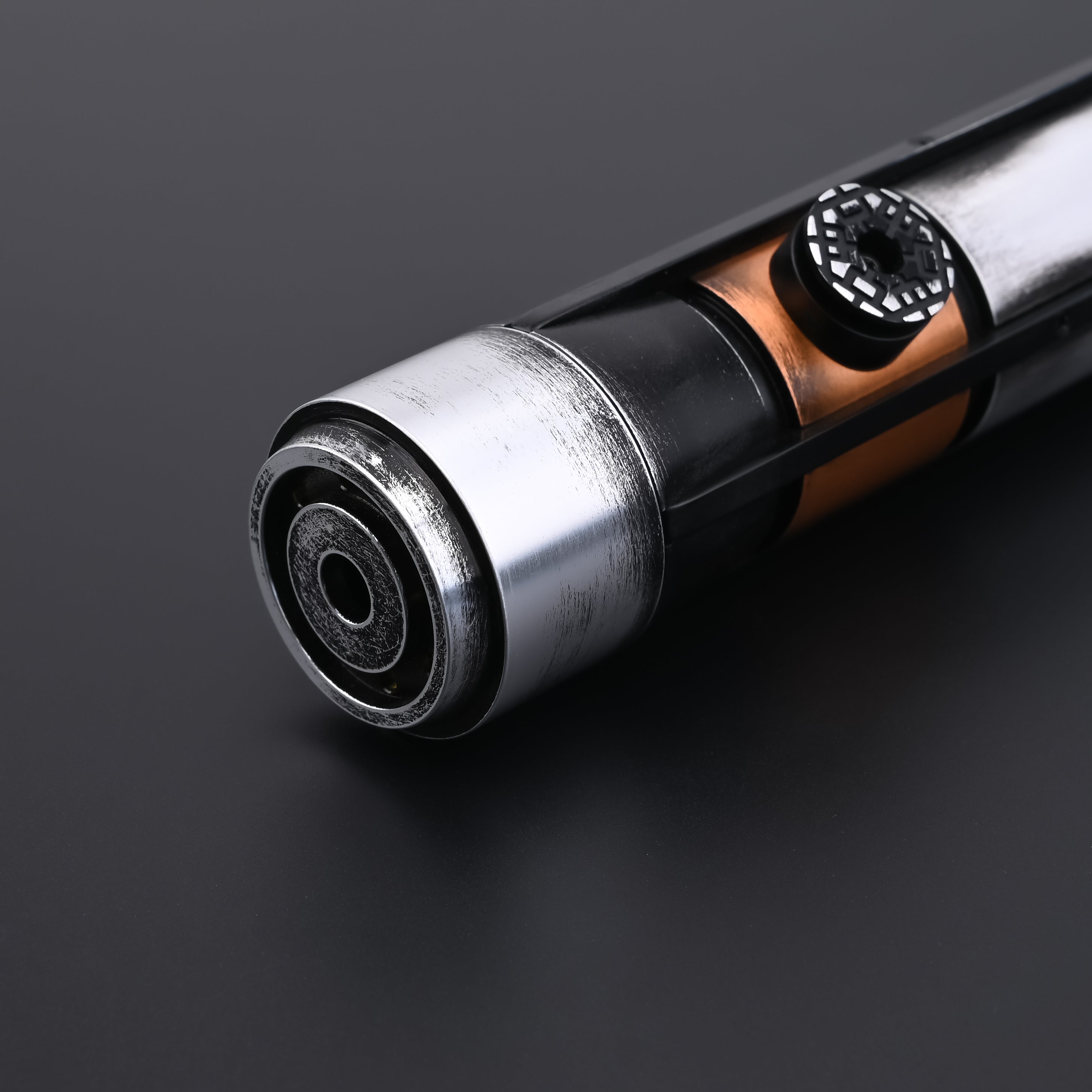 SK1 Weathered Lightsaber hilt Details