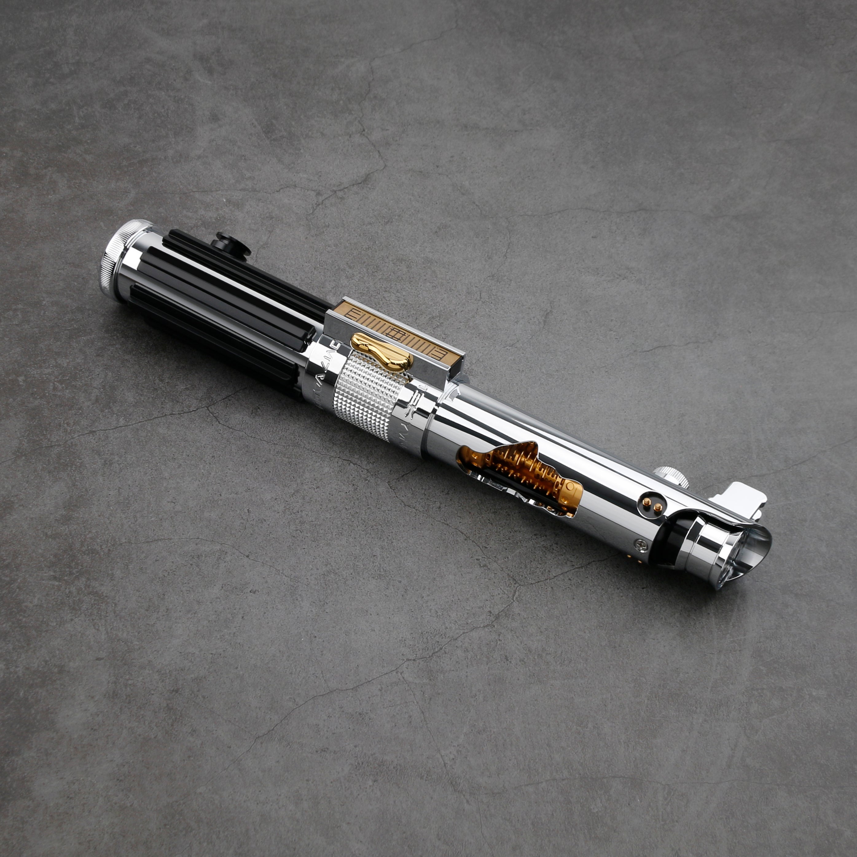 Anakin exposed spinning crystal lightsaber handle