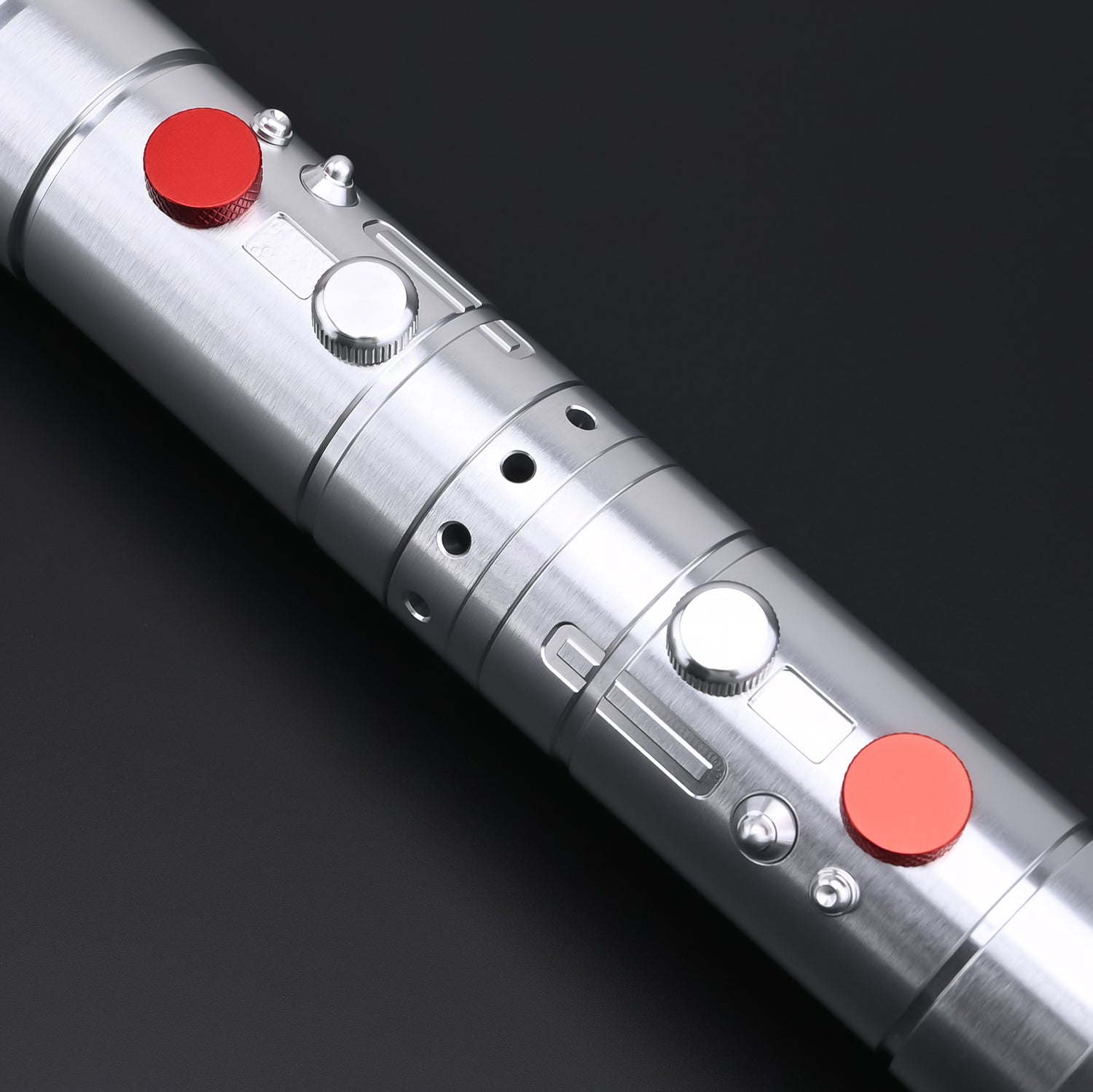 Maul SE Saber details