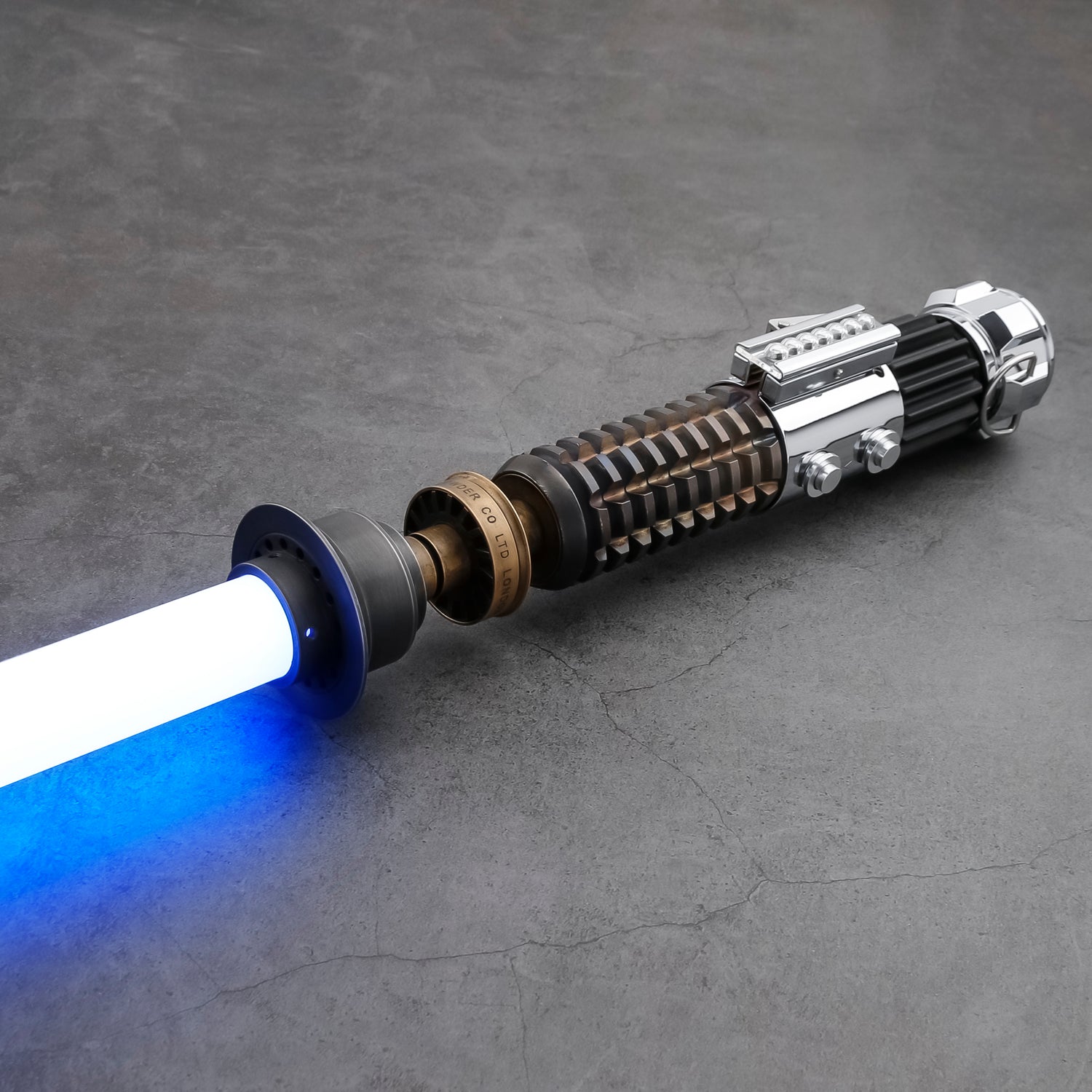 Obi Wan EP4 graflex lightsaber