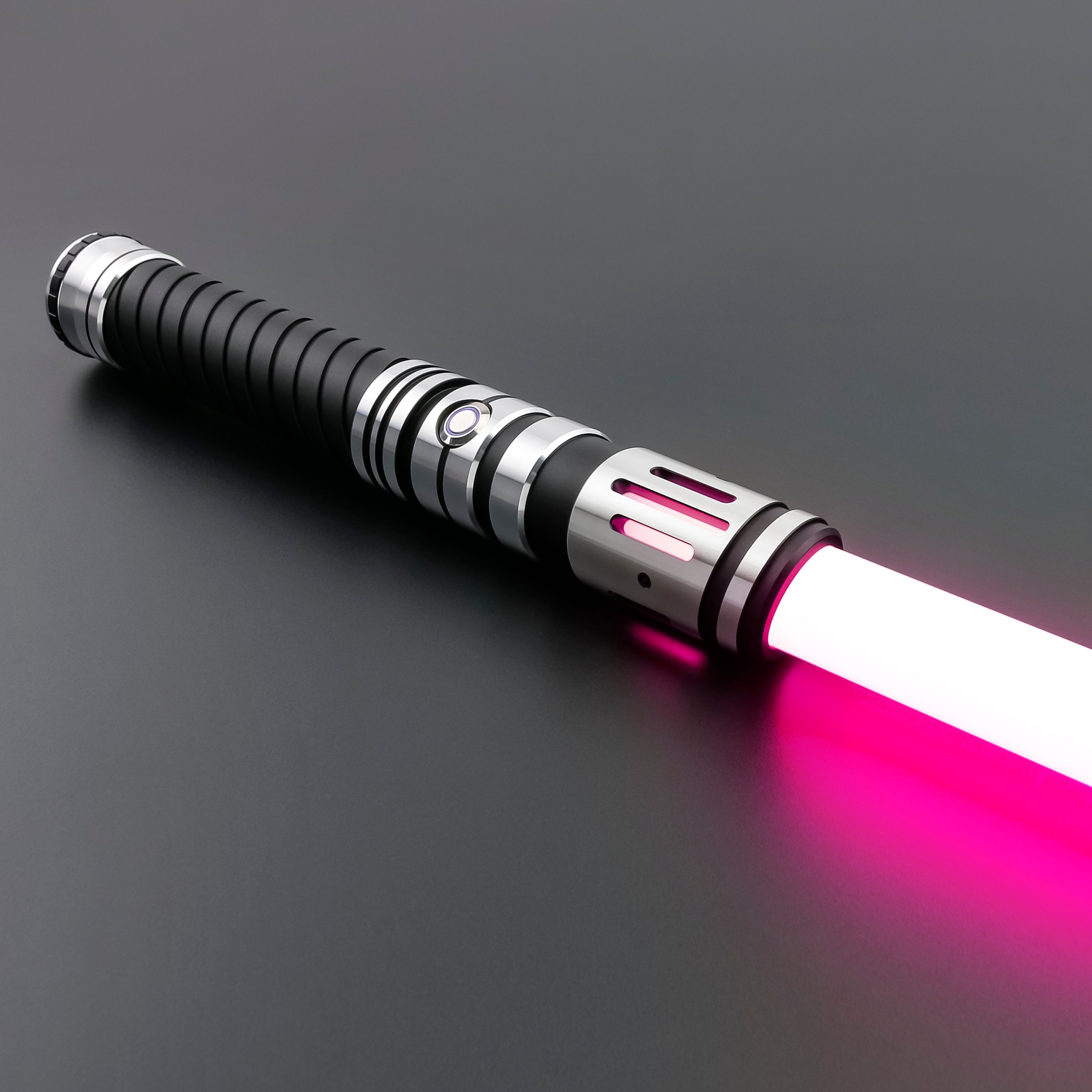 Reaver lightsaber with red color