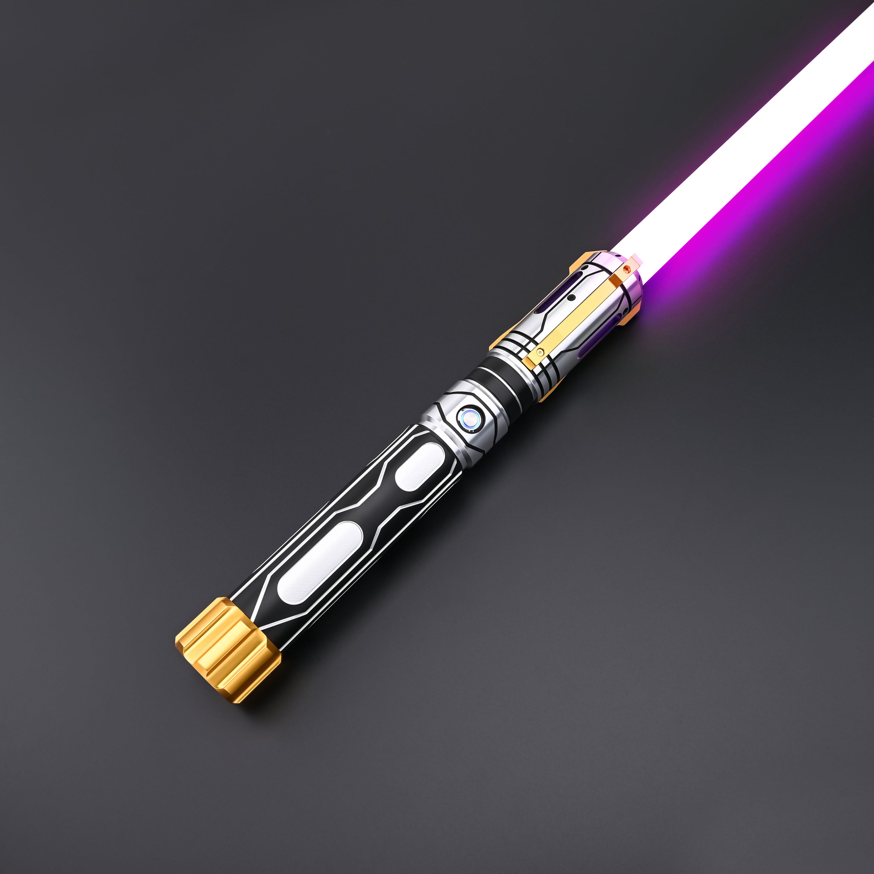 Skyrim Saber Details