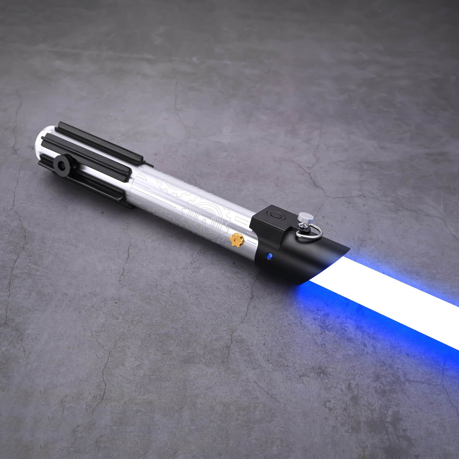 vader max Blue lightsaber